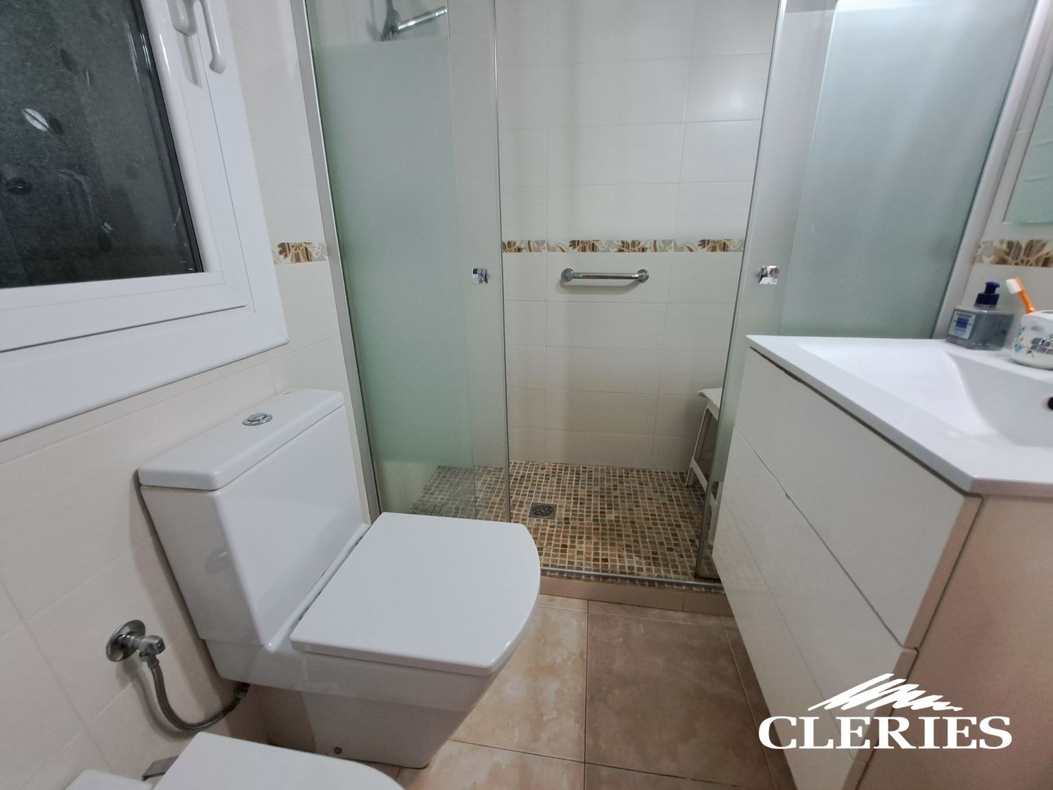 /RealEstateImages/6782/20251008_184252 [Resolucion de Escritorio].jpg